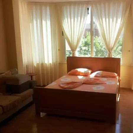 Vila Ferati Durrës